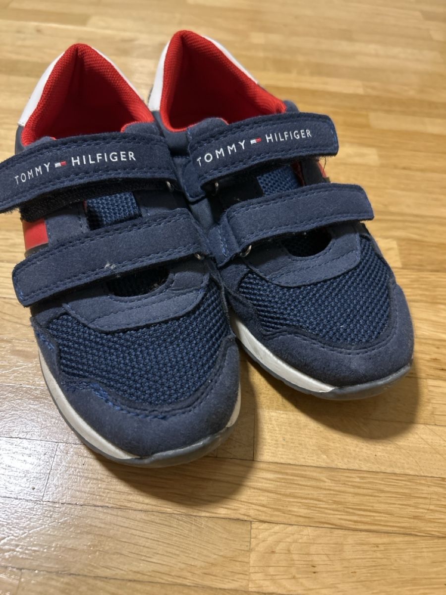 Tommy Hilfiger Scarpe per ragazzi: Kinderschuh grösse 31 – Usato da Bettingen venduto da Manu.BS 1