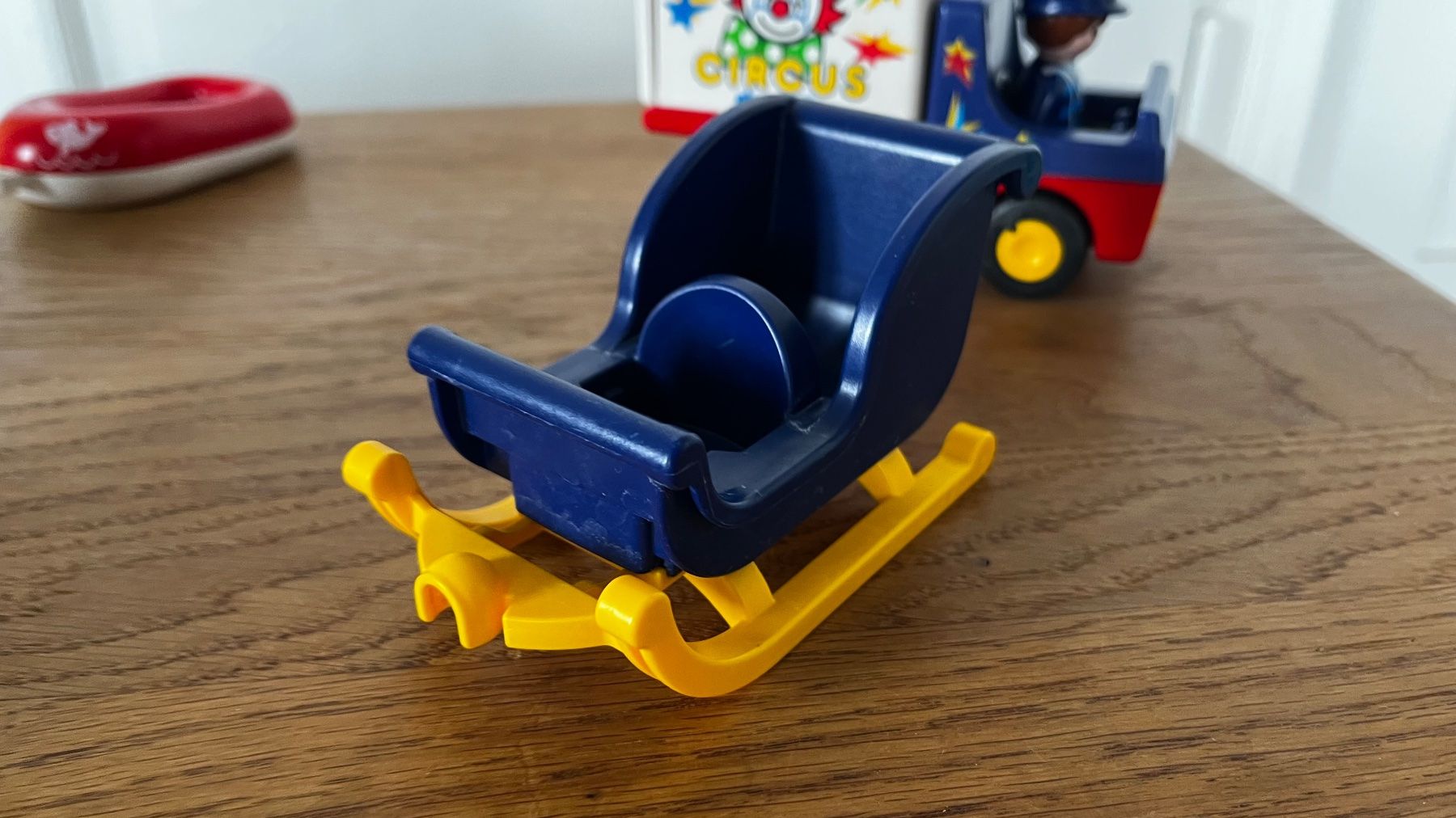 Lego Statuette: Playmobil Zirkusauto, Menschen, Boot, , Traktor, Schlitten – Usato da Ennetbaden venduto da teo_yg9s 6