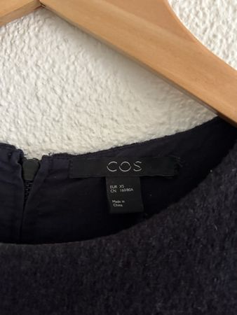 Robe COS noire, laine et soie, taille XS - Chic Automne!