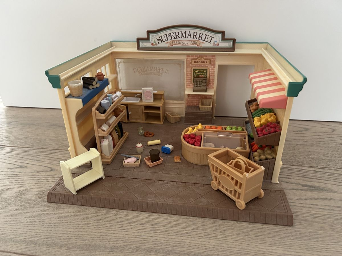 Sylvanian families Jouets: Sylvanian Supermarkt mit Zubehör – D'occasion à Küssnacht am Rigi par caka80