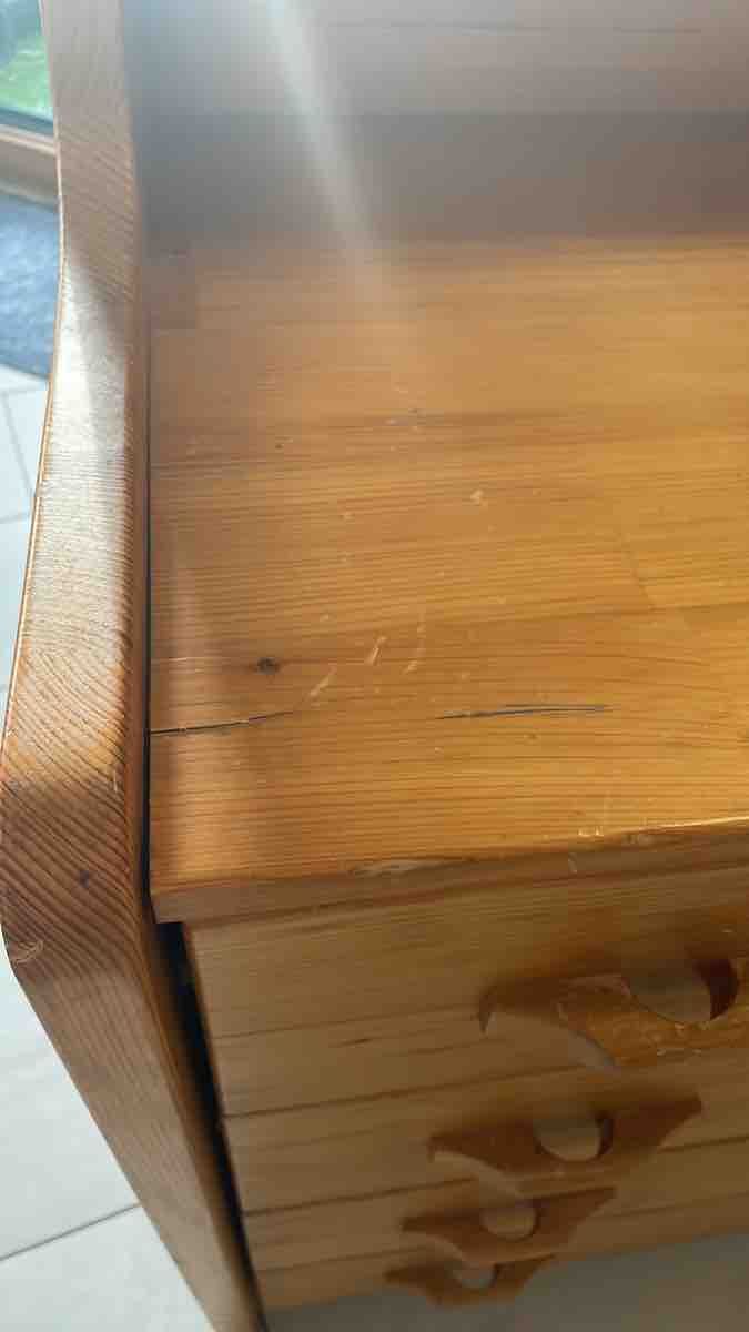 Cassettiere: Kommode aus Holz mit vier Schubladen – Usato da Rüti ZH venduto da M_Clan 1