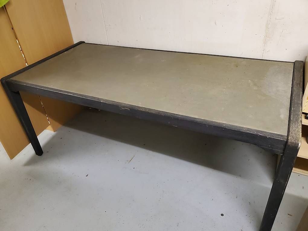 Tavoli: Tisch  – Usato da Erlinsbach SO venduto da roman728 3