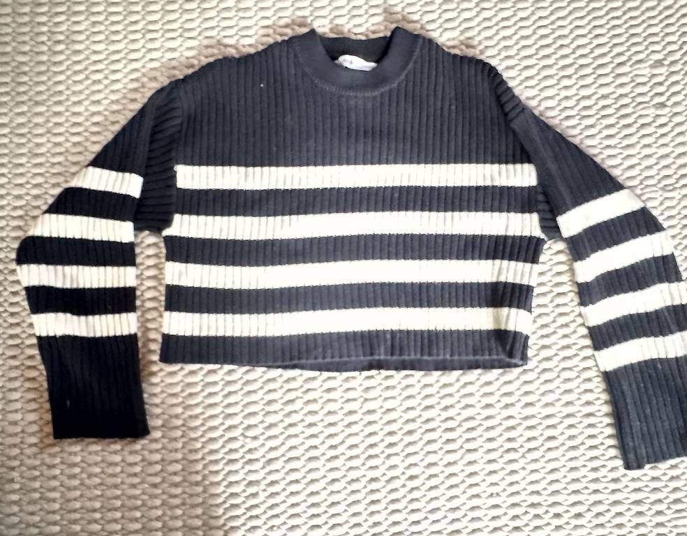 Bershka Maglioni & Felpe: Gestreifter Pullover – Usato da Ebmatingen venduto da F.Bullet 1