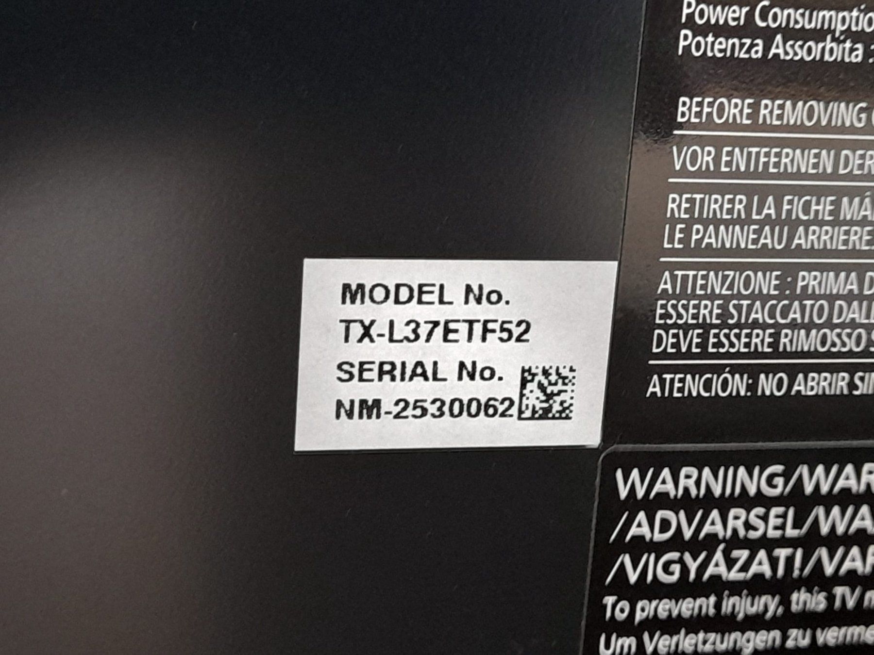 Panasonic Fernseher: 37" Panasonic LCD Viera TV - TX-L37ETF52 – Gebraucht aus Zuerich von Mykid 5