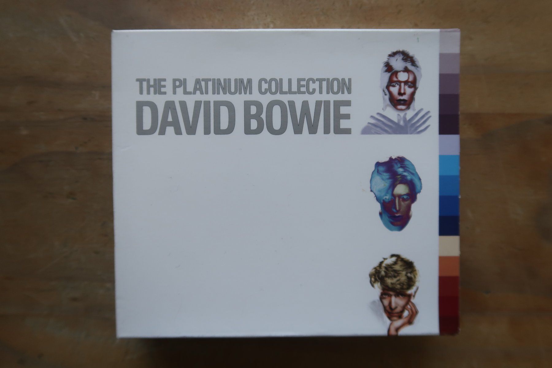 CD: DAVID BOWIE - THE PLATINUM COLLECTION - 3x CD BOX – Usato da Basel venduto da Patiscat