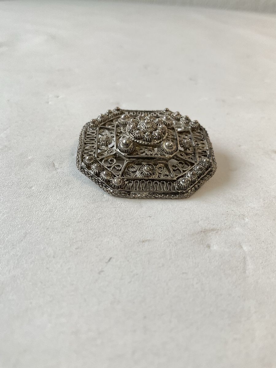 Spille & Fermagli: Ancienne broche, filigrane en argent  – Usato da Malleray venduto da Robot12 2