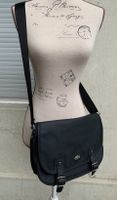 Superbe sac bandoulière LACOSTE style messenger PVC noir