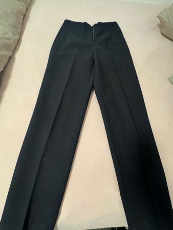 Schicke, schwarze KAROL Hose, Grösse XS, neuwertig!