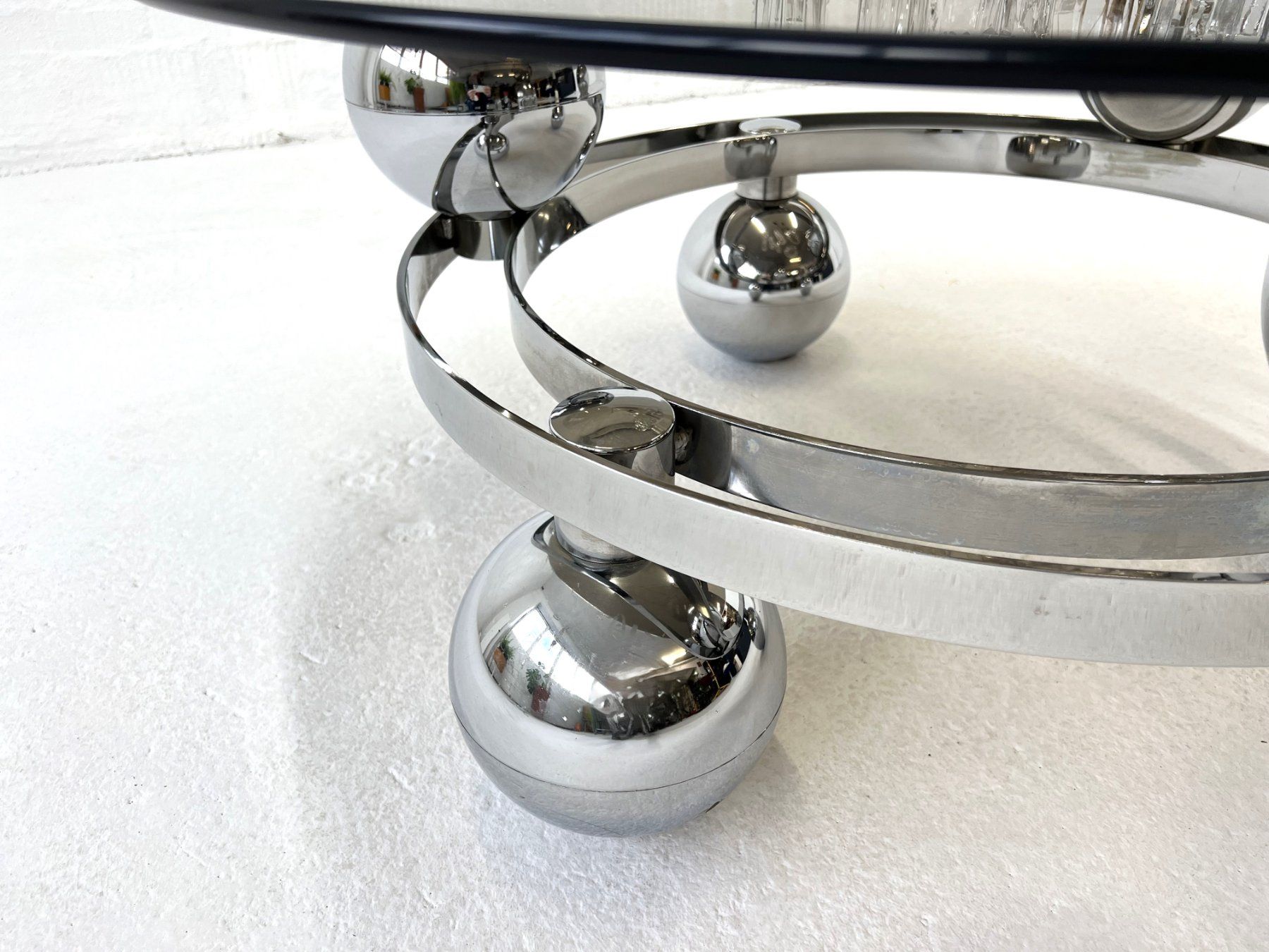 Tavoli: Vintage Space Age Couchtisch - Orbit Style – Usato da Walzenhausen venduto da stilvollwohnen 2