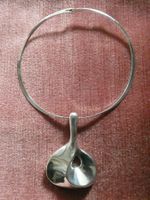 Halsreif mit Anhänger aus Silber Vintage