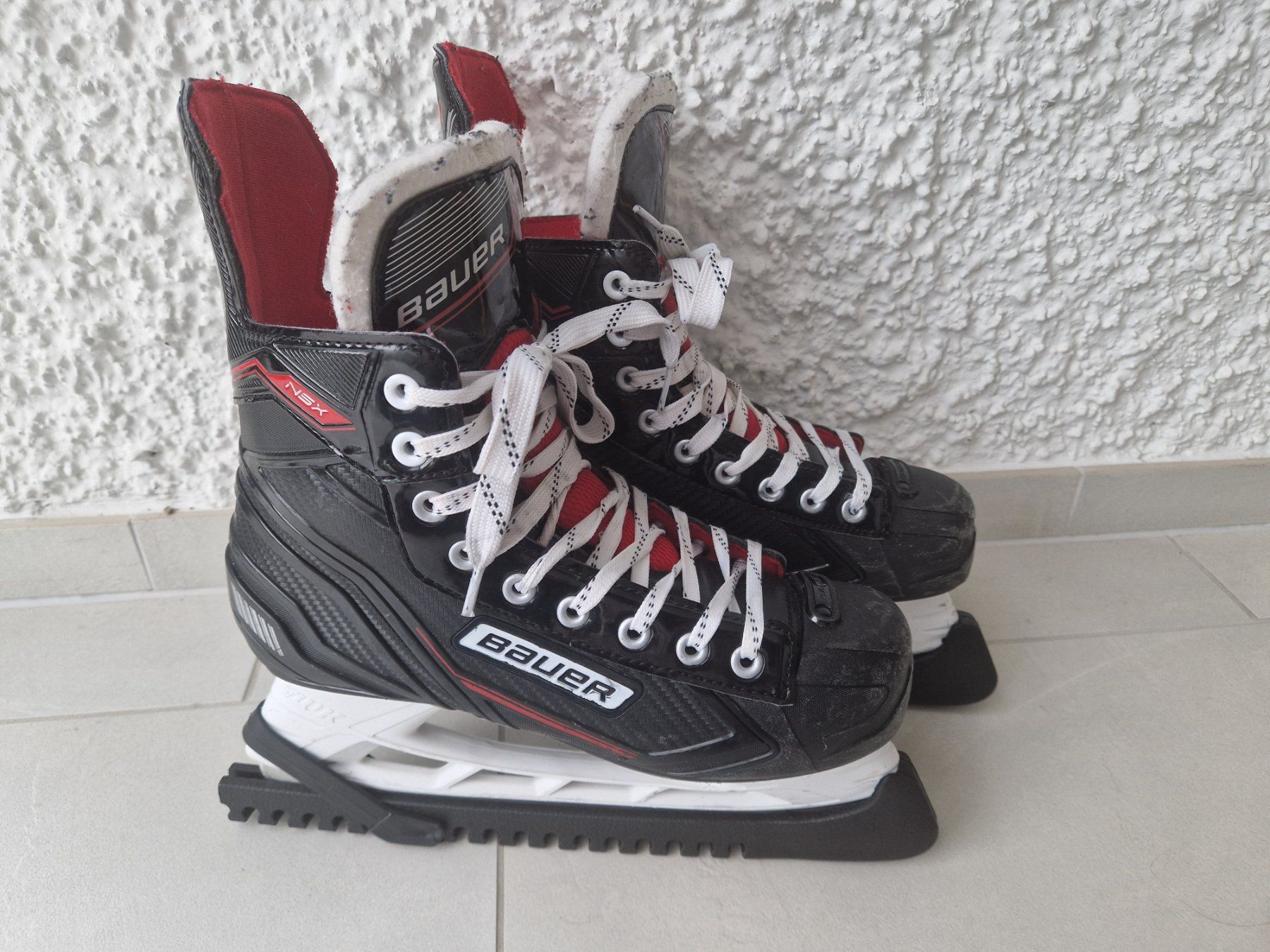 Bauer Schlittschuhe: Schlittschuhe Bauer NSX Junior – Gebraucht aus Winkel von Moizi