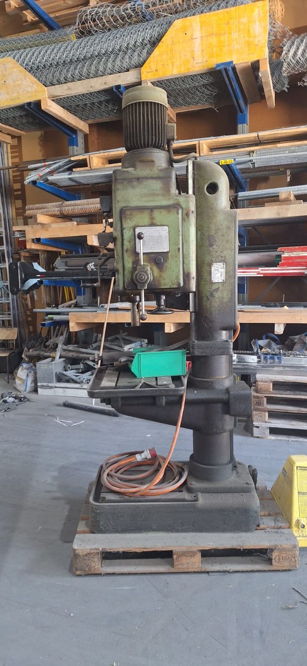 Trapani: massive VEB Ständerbohrmaschine – Usato da Stans venduto da ATC80 1