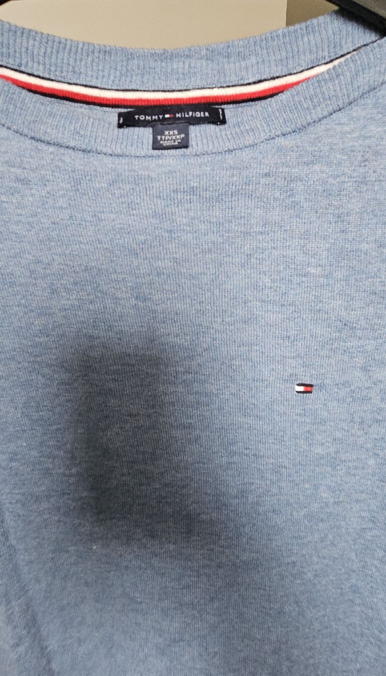 Tommy Hilfiger Pullover & Sweatshirts: Tommy Hilfiger Pullover, Hellblau, Gr. XXS Top Zustand! – Gebraucht aus Embrach von georgiana