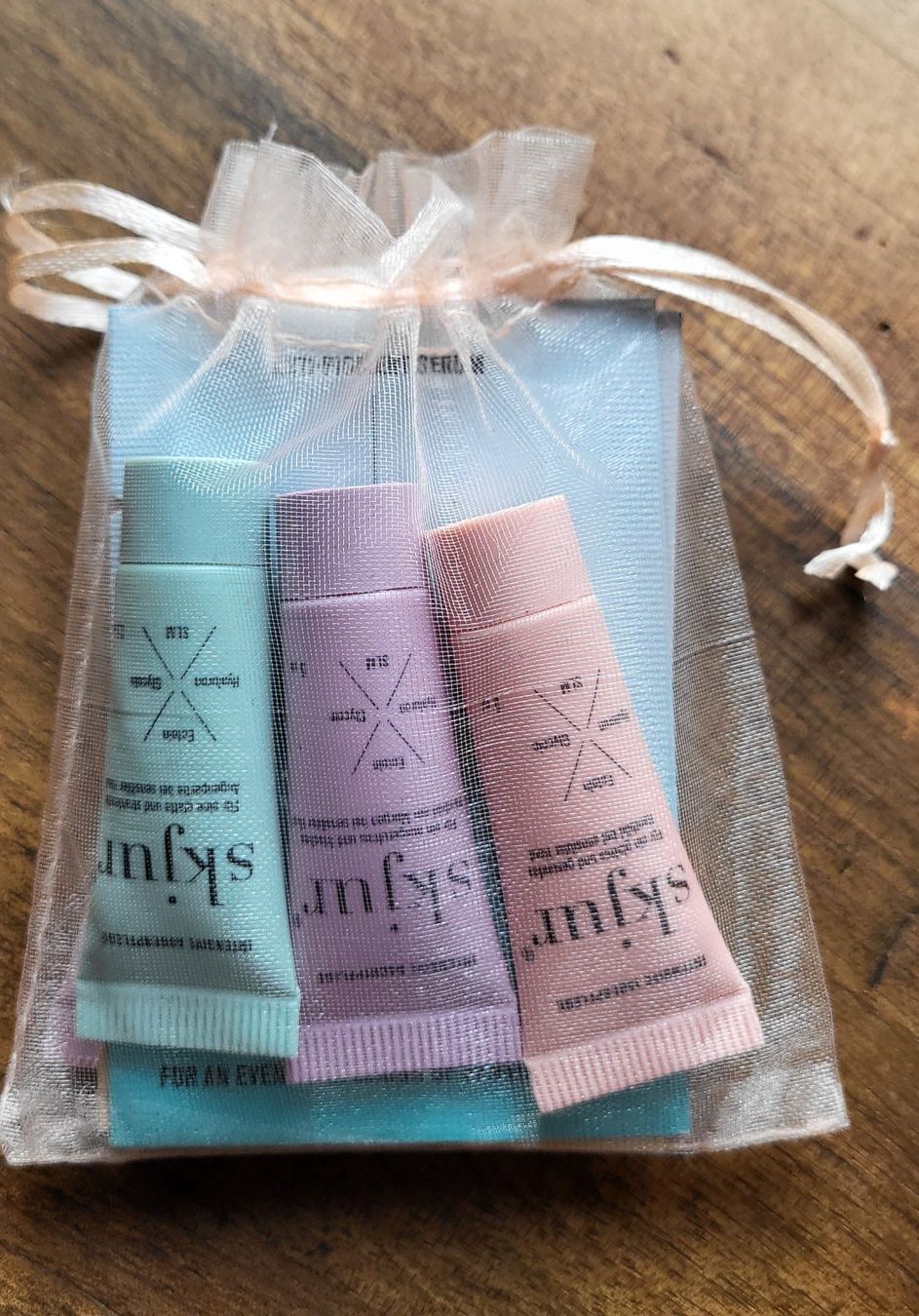 Sonstige Körperpflege: Testset Skjur Kosmetik – Neu und originalverpackt aus Duggingen von lot-of-fun