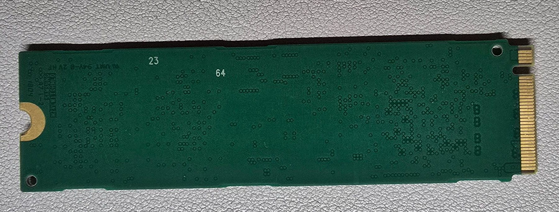 Samsung Harddisks: SSD SAMSUNG 256GB NVMe PCIe – Gebraucht aus Lausanne von Super_IT 1