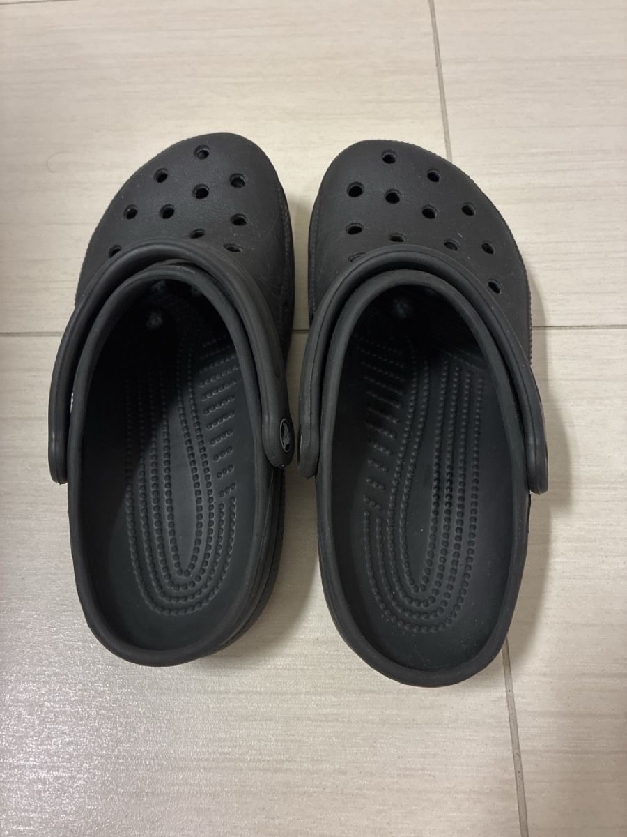 Flipper: Crocs – Usato da Wädenswil venduto da mat_pg8h 1