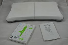 Wii Fit Wii Spiel & Balance Board