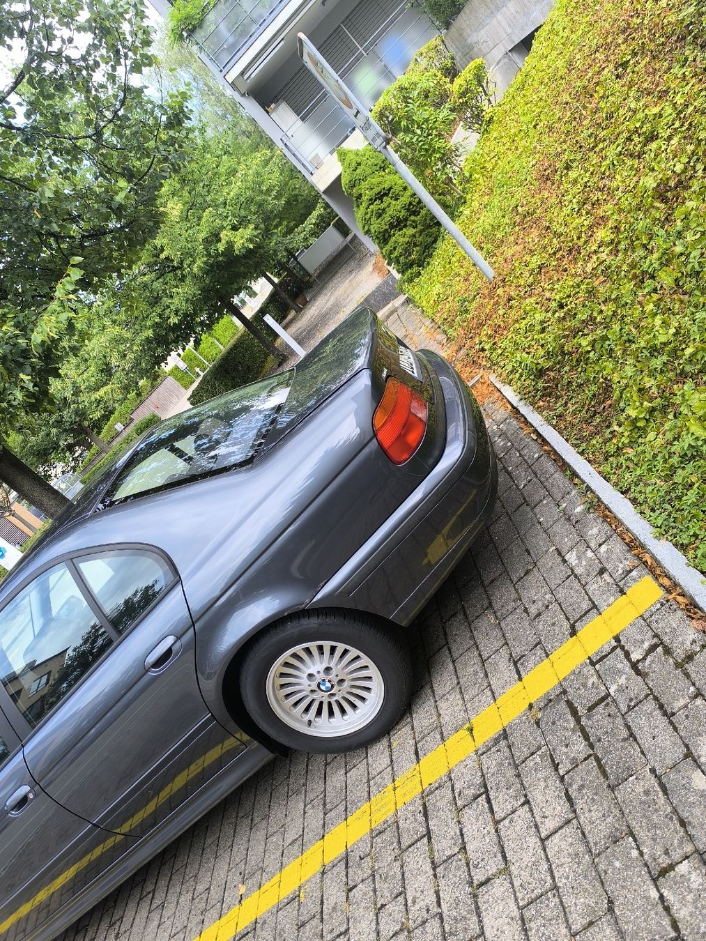 BMW Autos: BMW e39 528 Handschaltung  – Gebraucht aus St. Gallen von hau_5n2n 3
