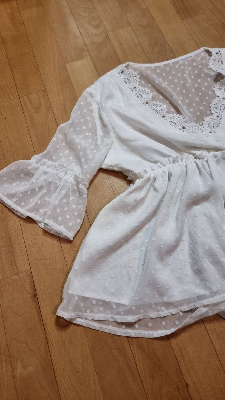 Blusen: 🌺Bluse Größe 36/S 🌺 – Gebraucht aus Wald ZH von CapLux 2