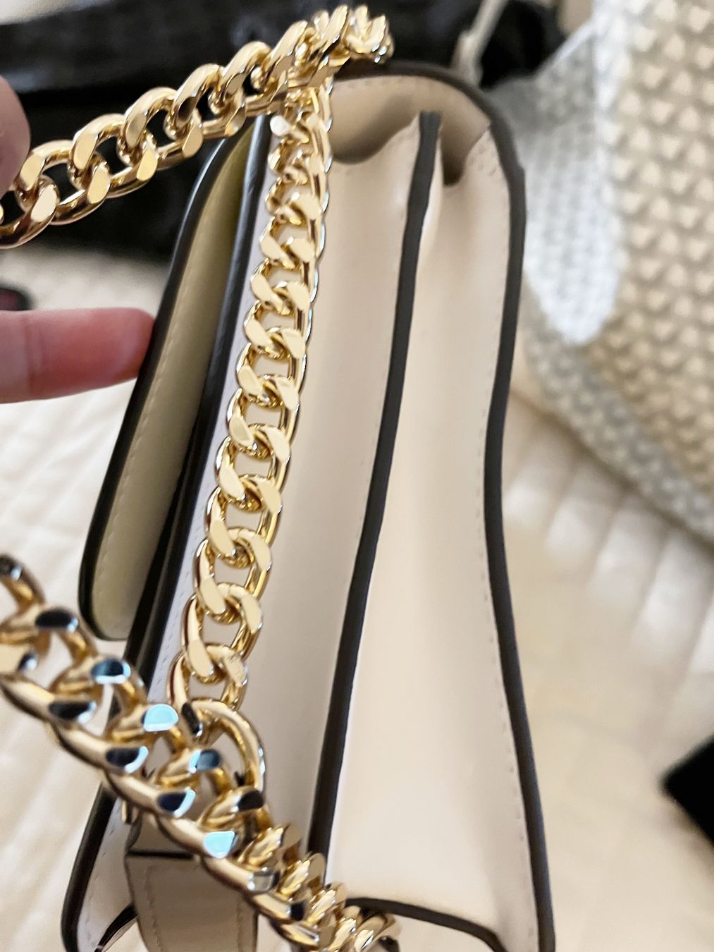 Michael Kors Borse da donna: Michael Kors Leather bag – Nuovo (secondo la descrizione) da Genève venduto da mar_g5r2 1