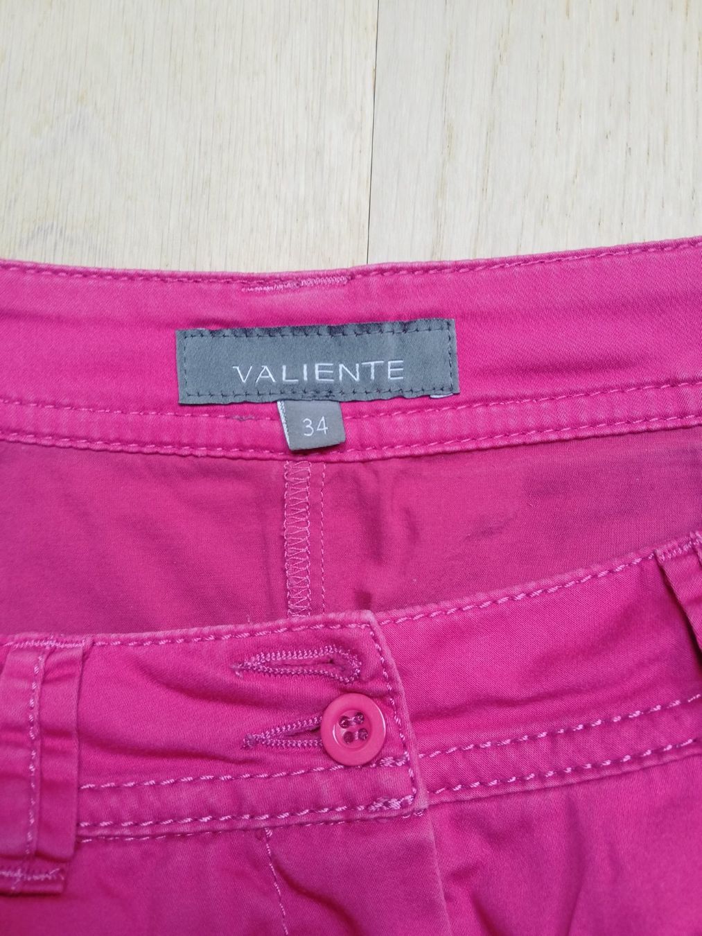 Gonne: Golfjupe von Valiente Gr. 34 – Usato da Gasel venduto da sale65 3