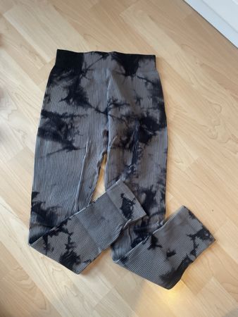 Gerippte Leggings in Grösse M