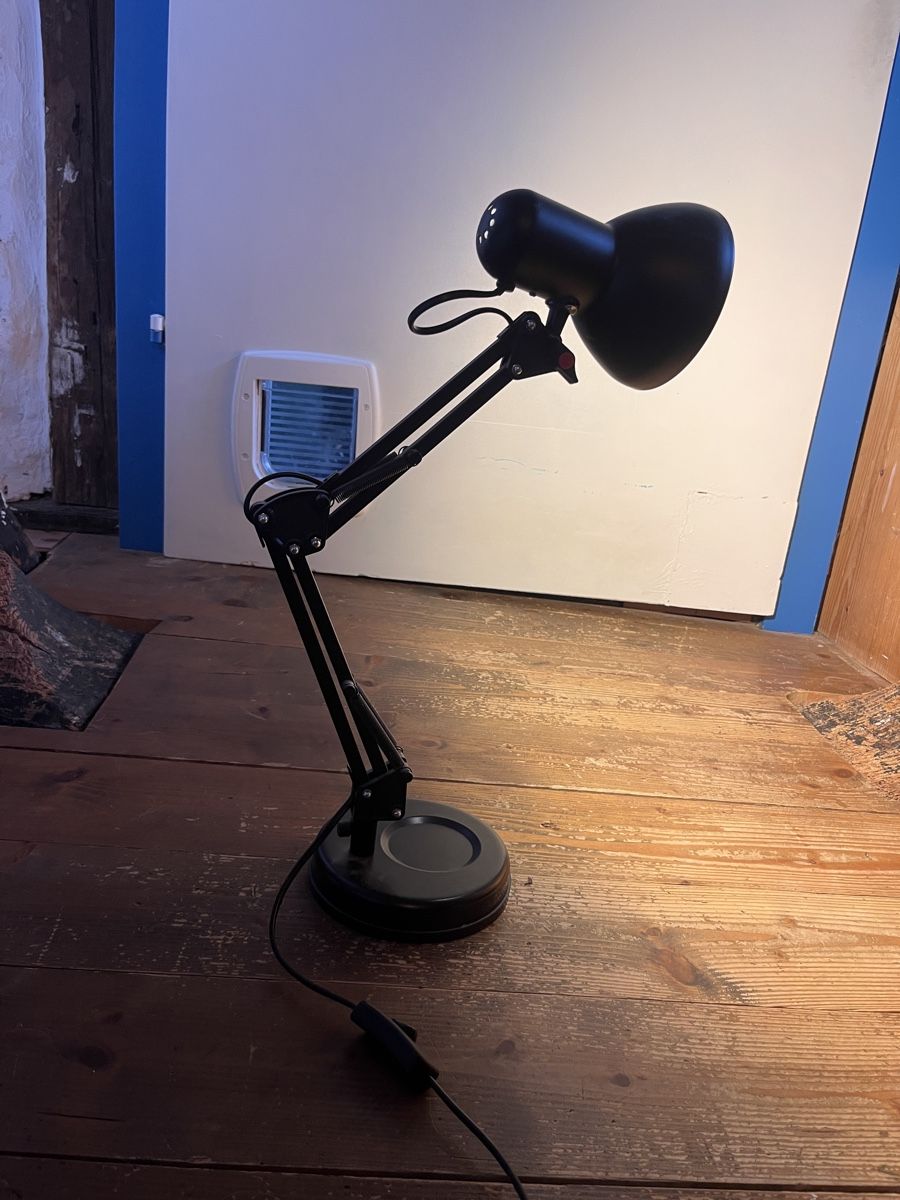 Lampade: schwarze Schreibtischlampe – Usato da Winterthur venduto da serc.e