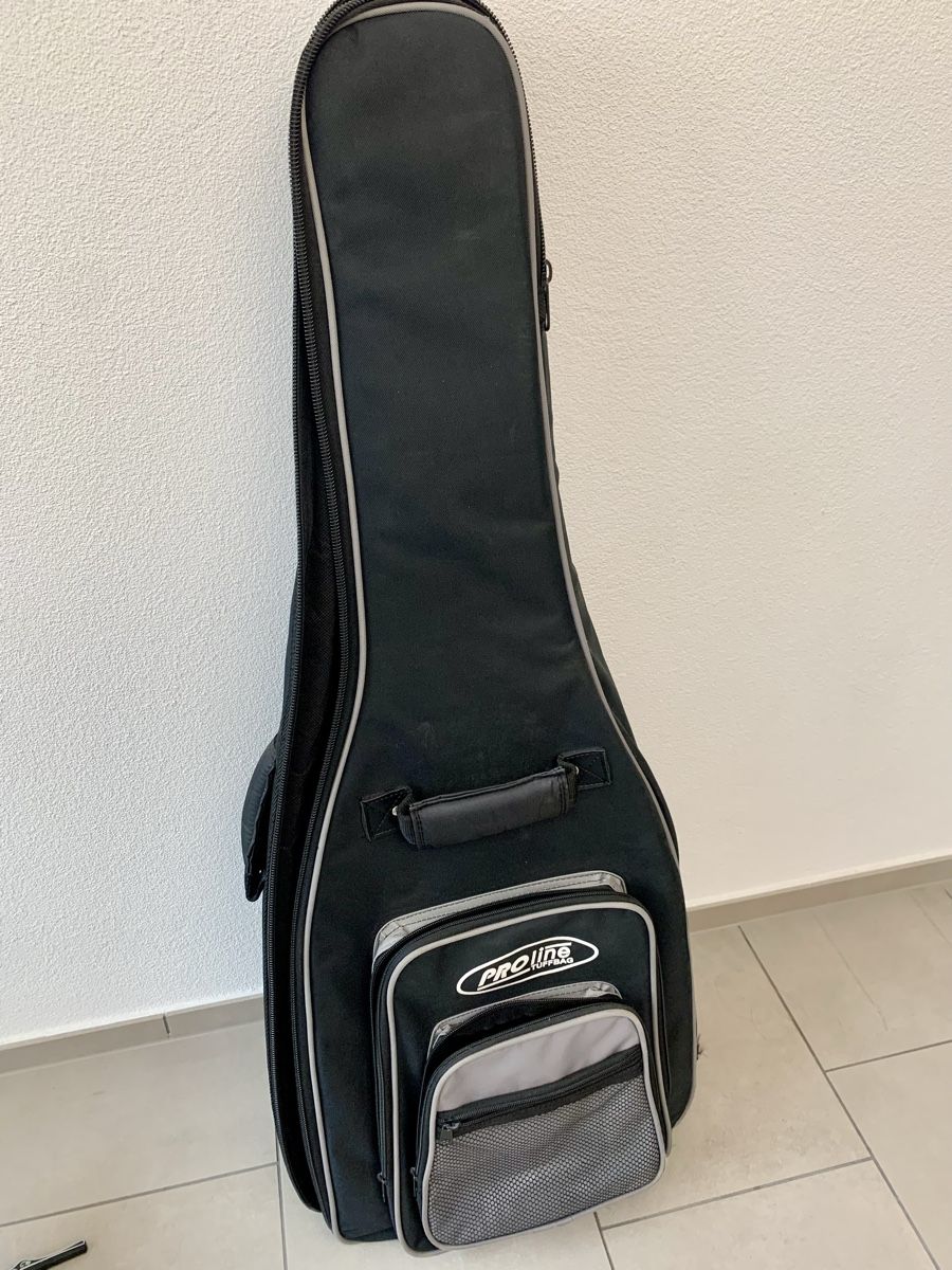 Höfner Strumenti musicali: Höfner HZ 23 Konzert Gitarre 4/4 – Usato da Uznach venduto da pegasus101 8