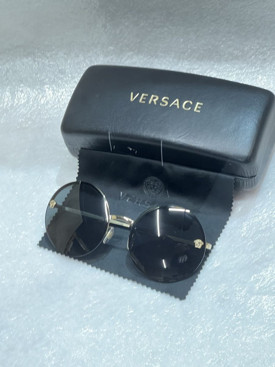 Versace Brillen & Gläser: Versace Sonnenbrille Herren & Damen – Gebraucht aus Basel von RoyalPerformance 2