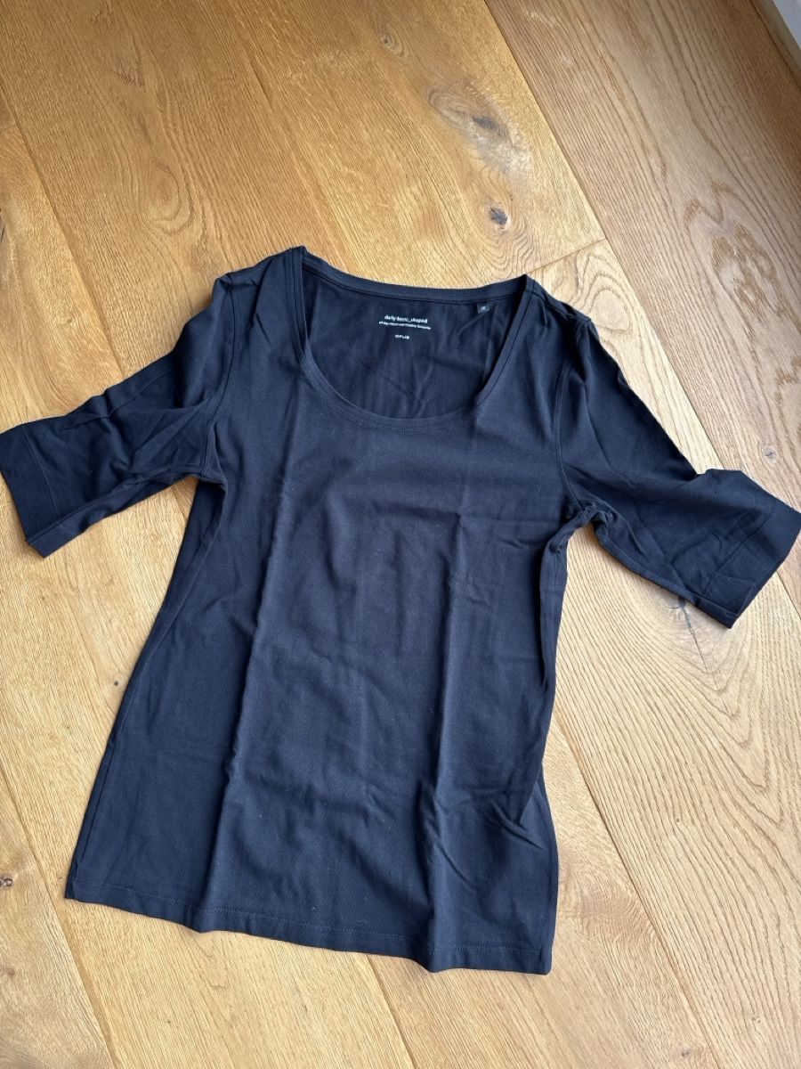 T-shirt: OPUS, Schwarzes Shirt, Grösse 38, neu – Nuovo (secondo la descrizione) da Wegenstetten venduto da ItsVi