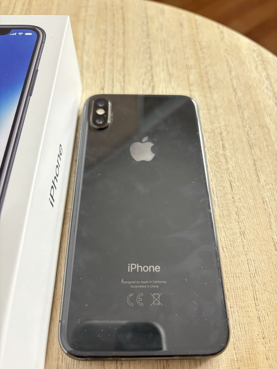 Apple Portables: Apple iPhone X black in great condition  – D'occasion à Belfaux par vik_c6z2 2
