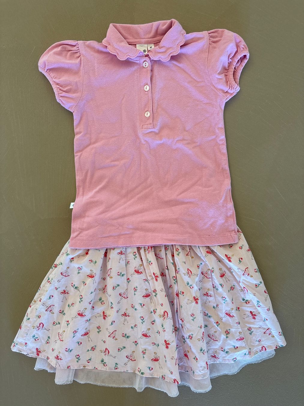 Lotti & Set di vestiti: 2 Mädchenoutfits, Grösse 4-6 Jahre – Usato da Aesch BL venduto da snezienka53 1