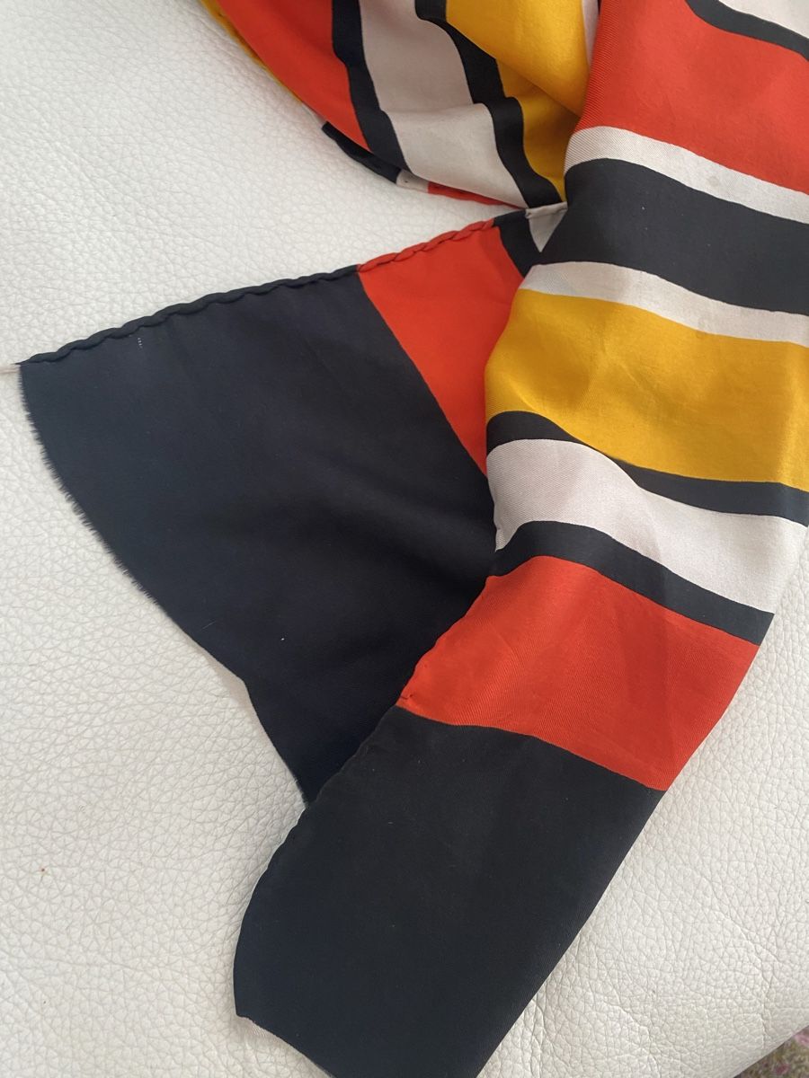 Foulard & Sciarpe: Seiden Schal 🌸 – Usato da Opfikon venduto da Luis144 4