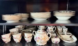 ZSOLNAY PÉCS – Hand Painted – 75-teiliges Luxus-Porzellanser