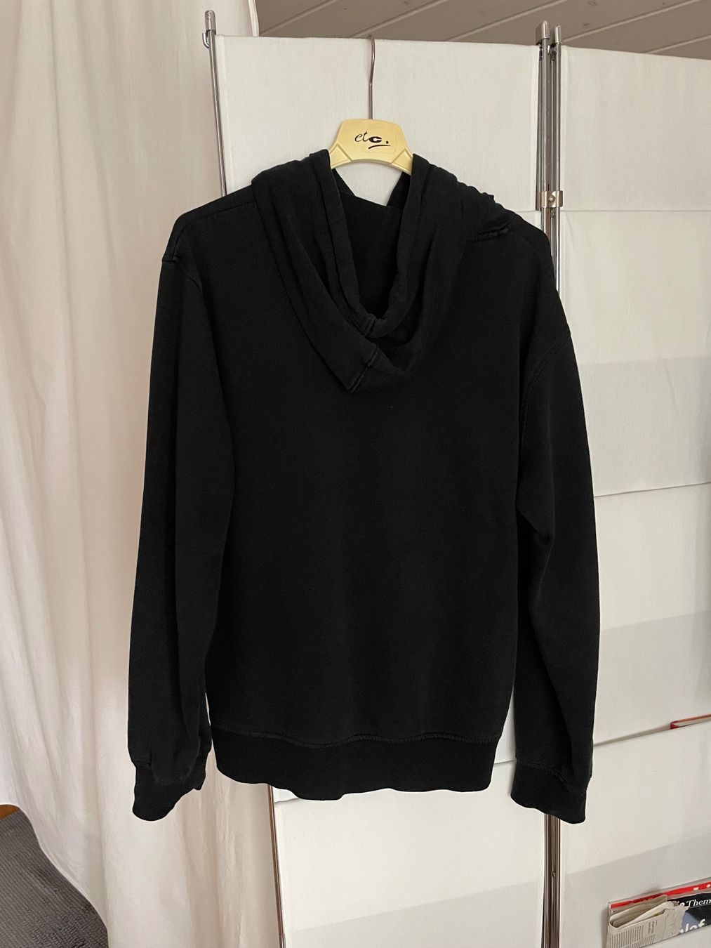 Maglioni & Felpe: ALLES RAUS Hoodie – Usato da Kloten venduto da simones.thriftshop 1