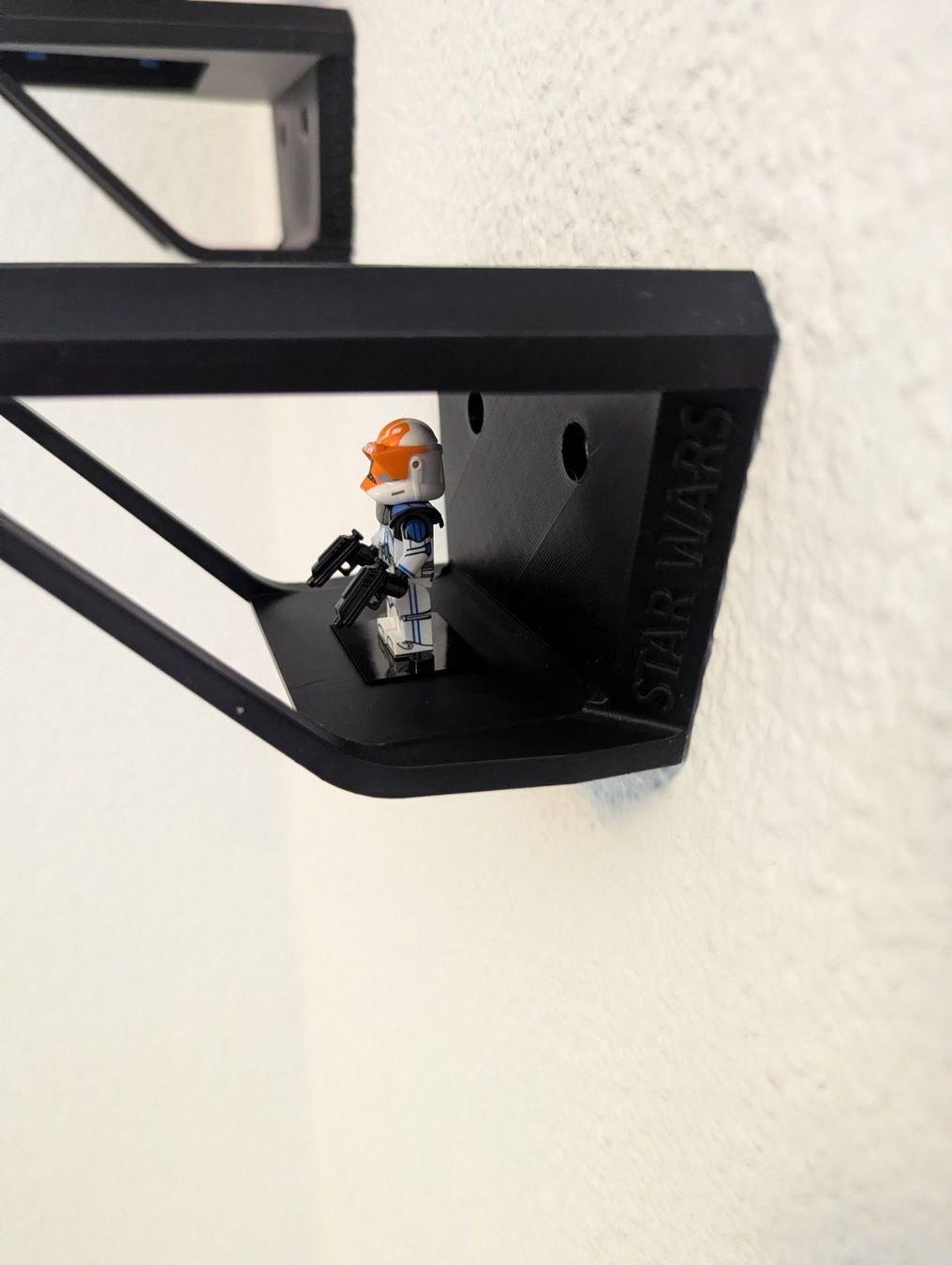 Lego Kit di costruzioni: Lego Star Wars Helm Wandhalterung – Usato da Wanzwil venduto da TinuMeyer 3