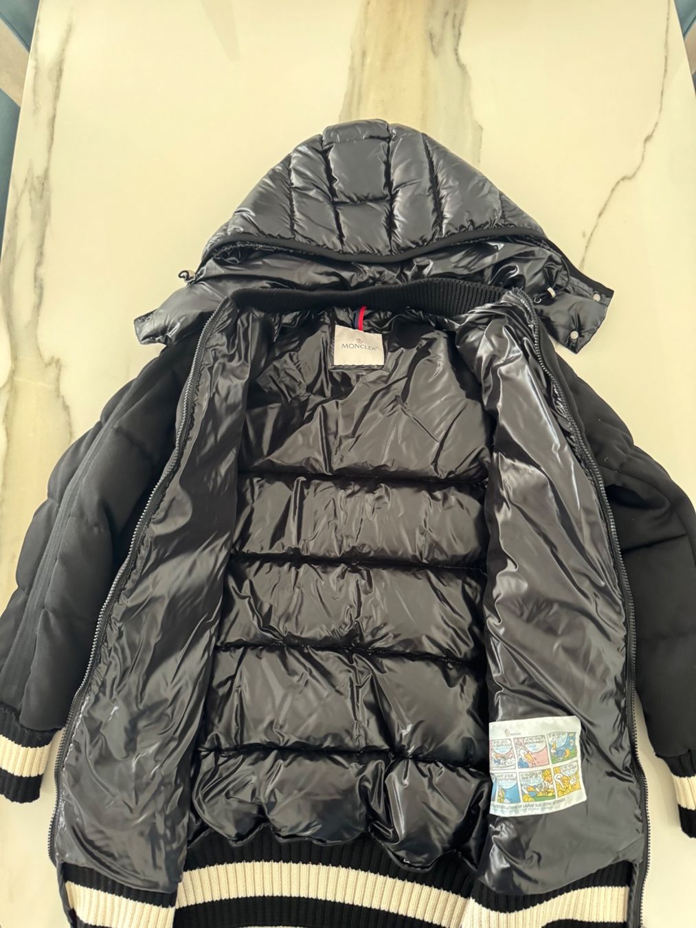 Moncler Jacken: Moncler – Neu (gemäss Beschreibung) aus Bellinzona von eli_6mr5
