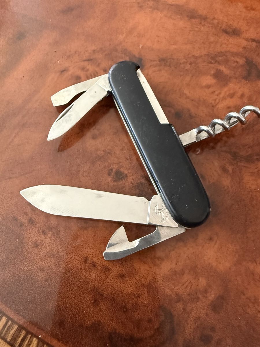 Victorinox Couteaux de poche: 2 Victorinox  – D'occasion à Pratteln par belita03 8
