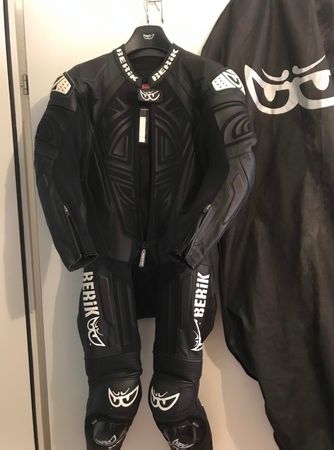 Berik Racing Motorrad Lederanzug top Zustand
