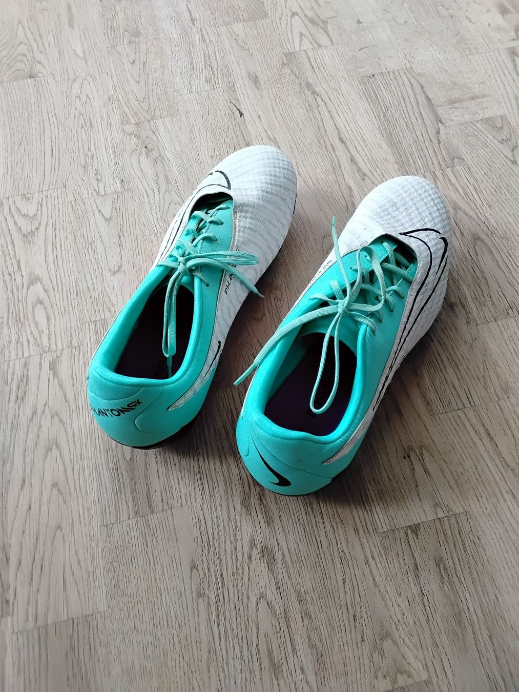 Nike Scarpe da uomo: Fusballschuhe Gr. 45 – Usato da Ruemlang venduto da Ike300 2