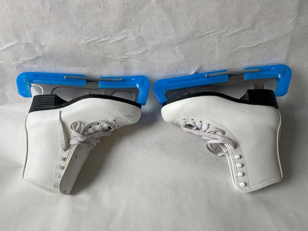 Harayaa Schlittschuh Abdeckungen - Weicher Plüsch, 35cm, Für Größe 26-28