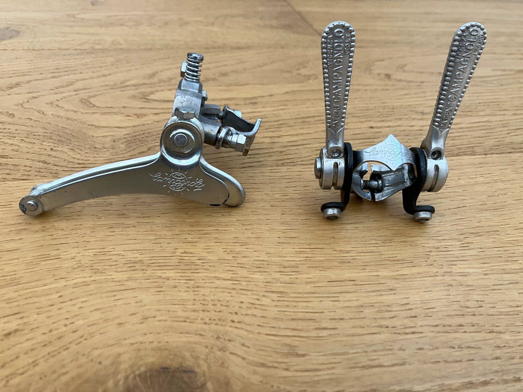 Pezzi di ricambio: Campagnolo Umwerfer u. Doppelshifter Vintage – Usato da Obermumpf venduto da Estrela67