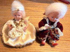 Set of 2 Decorative Vintage-Style Dolls – Approx. 10 cm