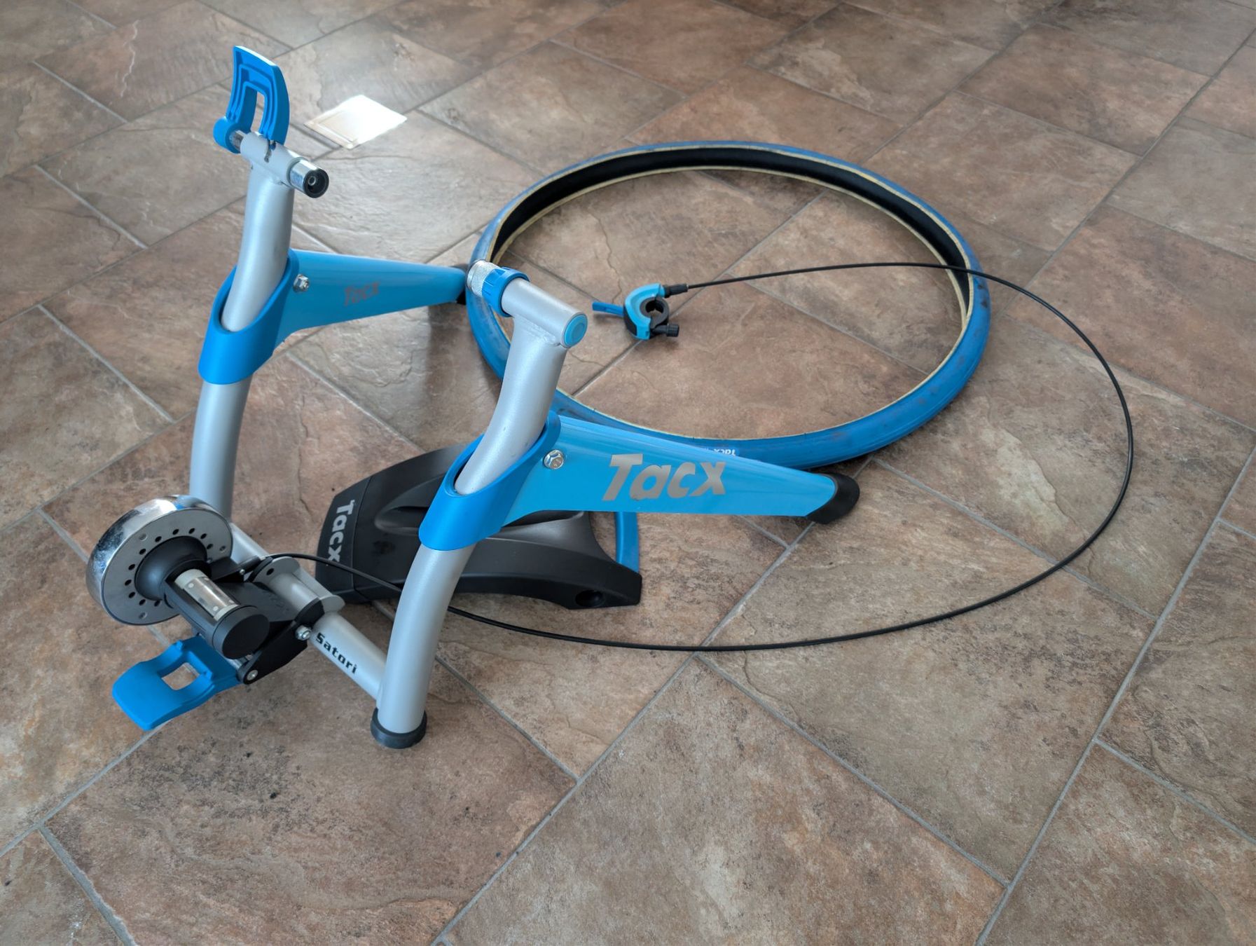 Tacx Vélos d'appartement: Tacx Satori Rollentrainer – D'occasion à Oberhasli par Sepp33
