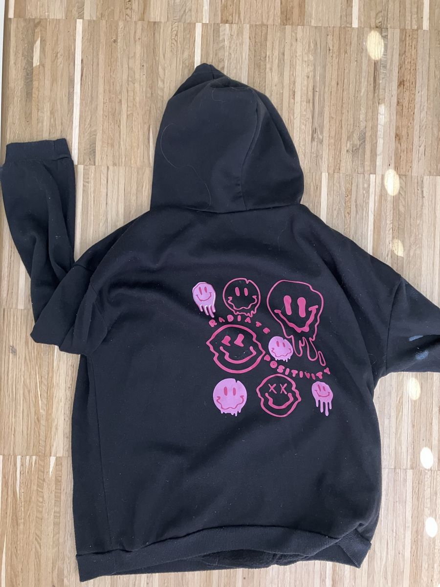 Lotti & Set di vestiti: 4 Pullover und 1 T-Shirt in Grösse 158-164 – Usato da Zürich venduto da Mi2pom 1