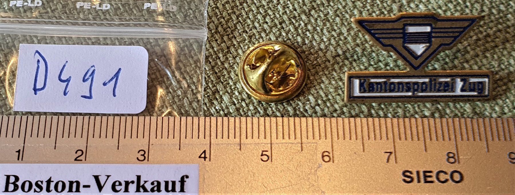 Placchette & Badge: D491 - Pin Kantonspolizei Zug Schweiz – Usato da Reinach BL venduto da Boston-Verkauf 2