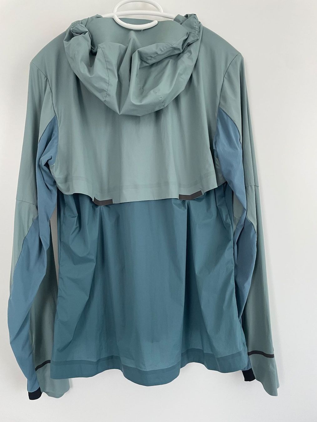 Vestes: On Weather Jacket Damen Grösse M – D'occasion à St. Gallen par rap_wm5l 1