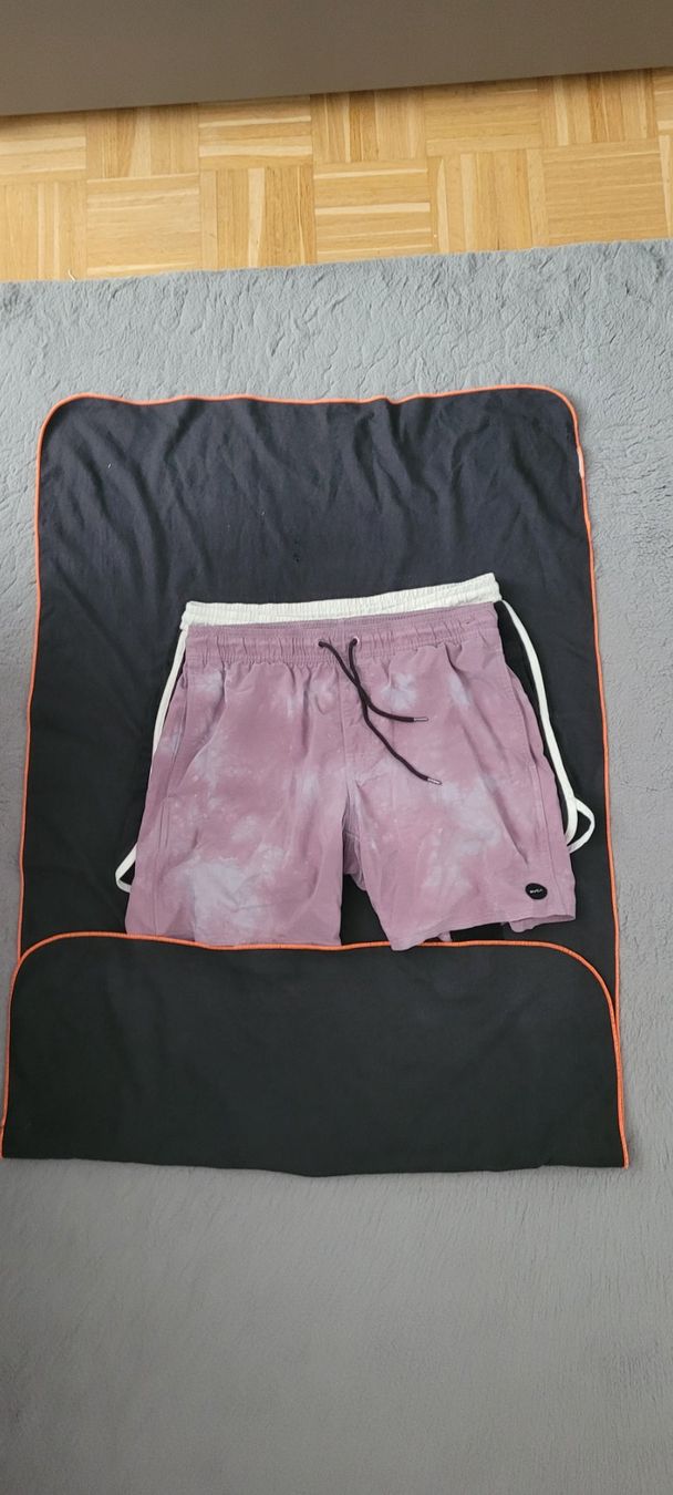 Costumi da bagno: Short/maillot de bain UC&UVCA taille M /Serviette microfibre – Usato da Vevey venduto da x_y_f 1