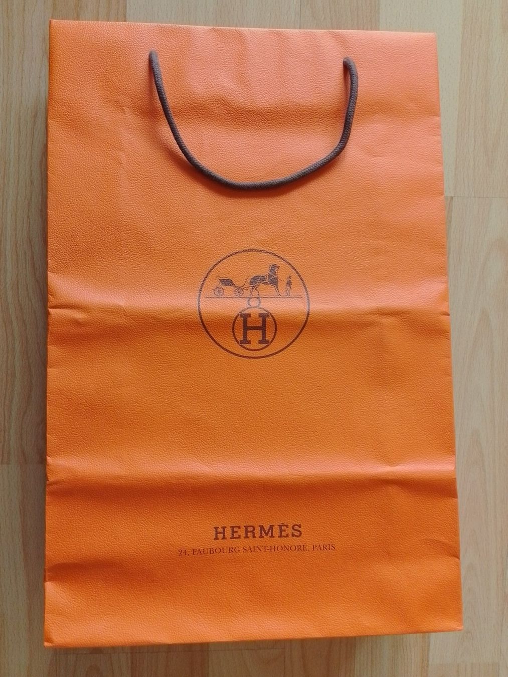 Hermès Borse: Originale Hermes Tasche Papiertasche, orange, neuwertig!!! – Usato da Zürich venduto da 0814 1