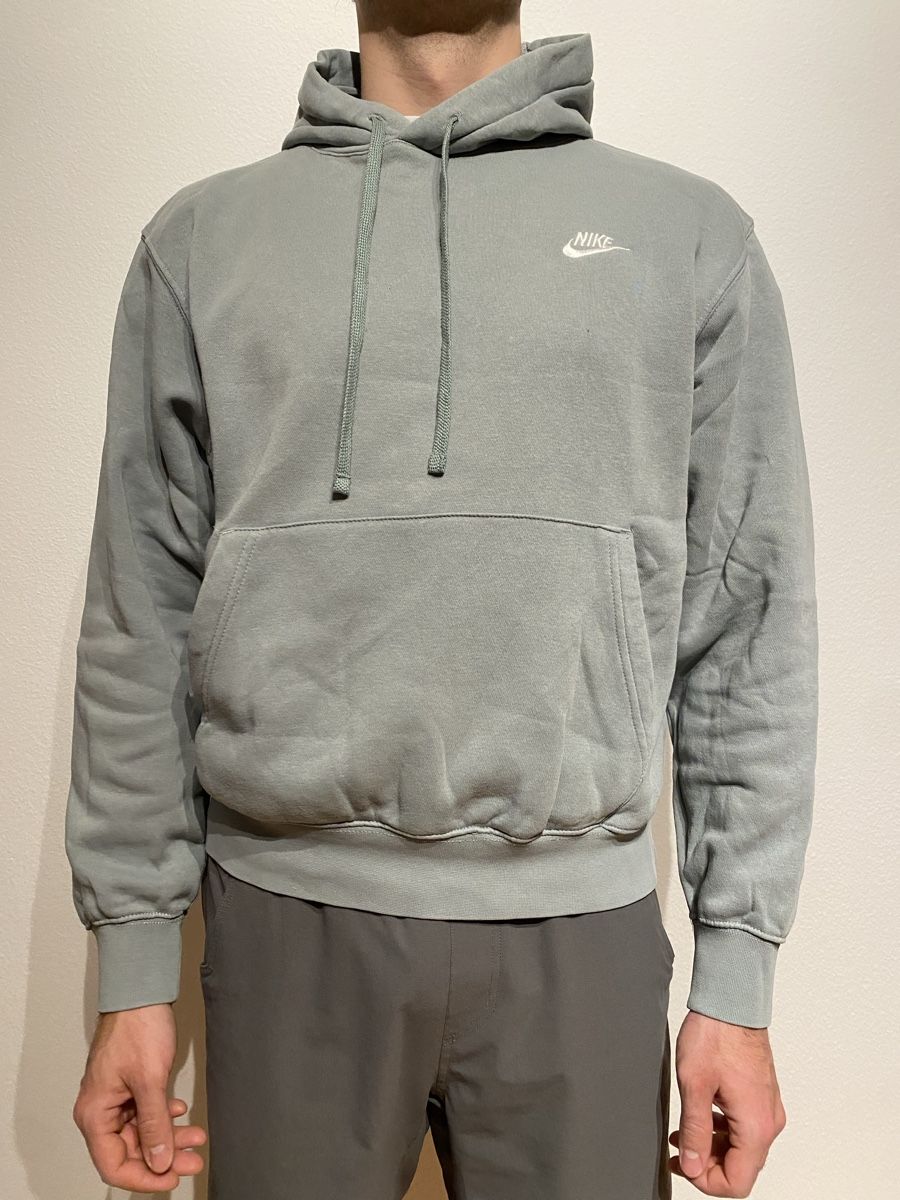 Maglioni & Felpe: Nike Pullover Gr. M – Usato da Olten venduto da Edelw1ss